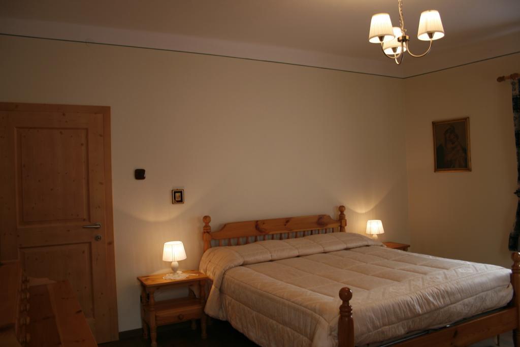 Casa Basilio Apartamento Predazzo Quarto foto