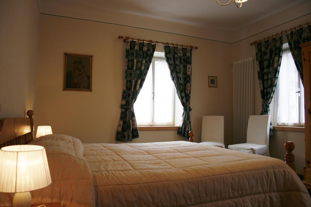 Casa Basilio Apartamento Predazzo Quarto foto